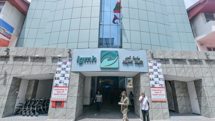 ފައިނު އެކްސިޑެންޓް: އަނިޔާވި ޓީޗަރު ވެންޓިލޭޓަރުން ނަގައިފި