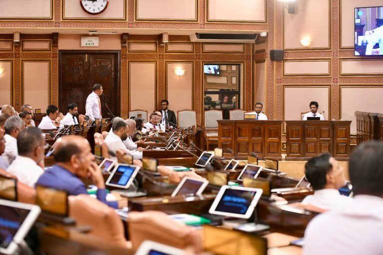 ބަންޑާރަ ގޯތި ދޫކުރަން ހުއްޓުވަދޭން ޤާނޫނަށް ބަދަލު ގެންނަން މަޖިލީހުގައި އެދިފައިނުވާނެ: މުއްތަލިބު