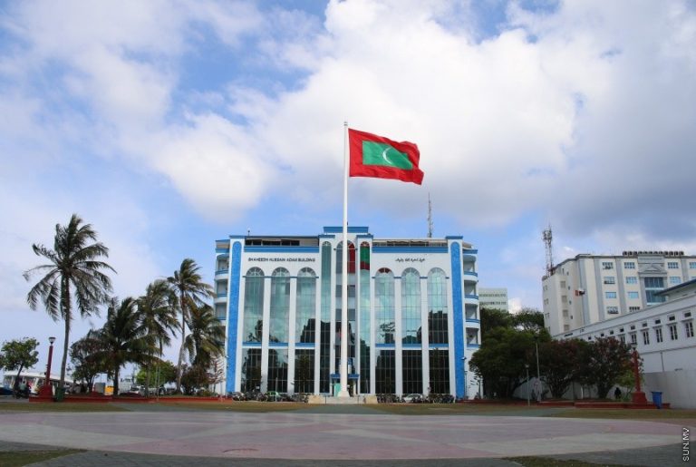 ކައިވެނި ހަފުލާއެއް އިންތިޒާމުކޮށްދިނުމުގެ ނަމުގައި ‘ޖަސްޓްމެރިޑް’ ހިންގި ސްކޭމް މައްސަލަ ފުލުހުން ބަލަން ފަށައިފި
