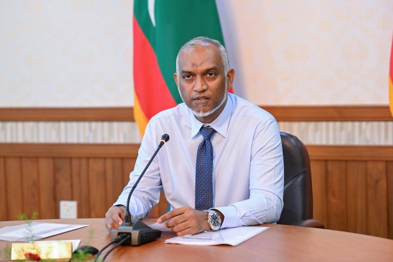 ދިވެހީން ކުރާ ދޮށީގެ މަސްވެރިކަމަކީ މުޅި ދުނިޔެއަށް ނަމޫނާއެއް: ރައީސް