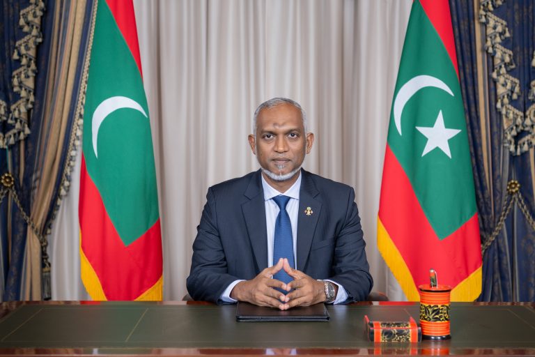 ދިވެހީން އެދޭ ތަމައްދުން ހާސިލުކުރެވޭނީ މުޅި މުޖުތަމަޢު ގުޅިގެން ޤައުމީ މަސައްކަތްތަކެއް ފެށިގެން: ރައީސް
