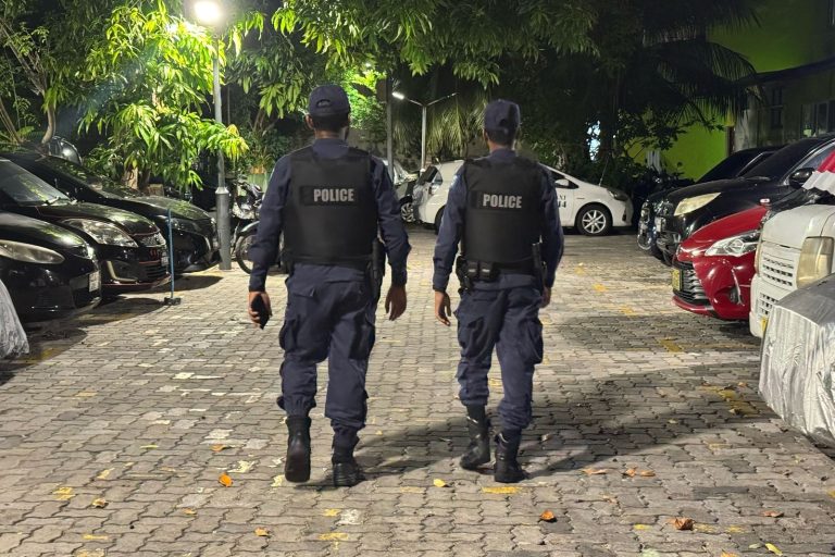 ޒުވާނުންގެ މުޒާހަރާ ރޫޅާލީ ދަރިވަރުންގެ ތަޢުލީމީ މަސްލަހަތަށް ރިޢާޔަތްކޮށް: ފުލުހުން