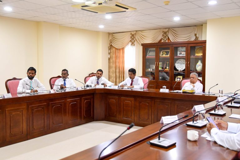 ޑެޕިއުޓީ ގަވަރުނަރުގެ މަޤާމަށް އަސްނާ ޢައްޔަންކުރަން ކޮމިޓީން ރުހުންދީފި