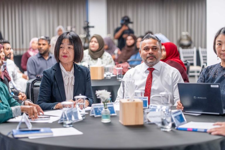 ދޯނިފަހަރުގައި ކަންނެލި ގެންގުޅެނެ ގޮތުގެ ސެމިނަރ އެއް ބާއްވައިފި