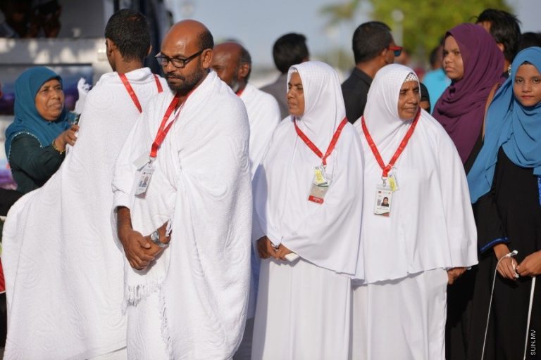 ދިވެހި ހައްޖުވެރިން މި މަހު 26 ގައި ފުރަން ފަށާނެކަމަށް އިސްލާމިކް މިނިސްޓްރީން ހާމަކޮށްފި