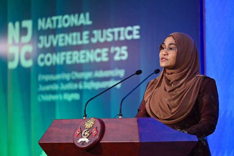 އަނިޔާ އާއި ގޯނާ ލިބެމުންދާ ކުދިންނަށް އެ މާޙައުލުން ނުނިކުމެވި، ކުށްކުރާ ކުދިންނަށް ވަމުން އެބަދޭ: މެޑަމް ސާޖިދާ