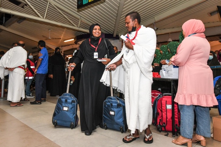 މި އަހަރު ހައްޖަށް ދެވޭނެ ކަމަށް ކިއުގައި ޖެހިފައި ތިބި އެންމެނަށް ޖާގަ ދީފަ