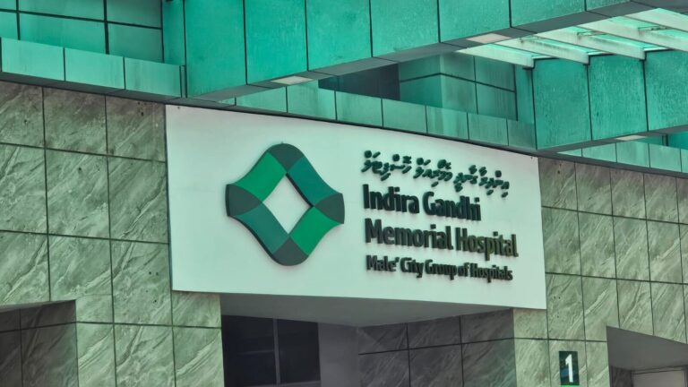 ޓްރެއިނިންގ ގައި އުޅުނު ފުލުހެއްގެ ހާލު ދެރަވެގެން ފަރުވާ ދެނީ