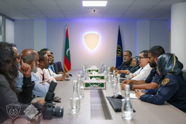 ގއ. އަތޮޅުގައި އިމިގްރޭޝަންގެ ޚިދުމަތްތައް ތަޢާރަފުކުރުމަށް މަޝްވަރާކޮށްފި
