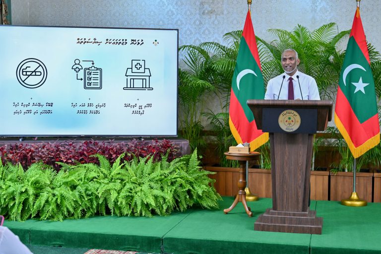 ރައީސް މުޢިއްޒުގެ ނޫސްވެރިންގެ ބައްދަލުވުން؛ ރެކޯޑު މުގުރާލެއްވުމާއެކު މުޅި ދުނިޔޭގެ ސަމާލުކަމަށް!