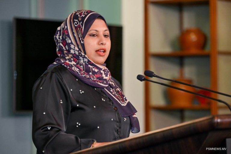 ރައީސް އޮފީހުގެ އިވެންޓްތަކުގައި ޑްރެސްކޯޑަށް ތަބާވާ ހުރިހާ ނޫސްވެރިންނަށް ފުރުޞަތު ދެވޭނެ