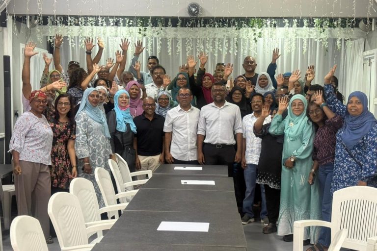ނަޝީދާއި ފައްޔާޒު ކެއުމެއްގައި ބައިވެރިވެވަޑައިގެން ސިޔާސީ މަސްރަހާ ބެހޭގޮތުން މަޝްވަރާކޮށްފި