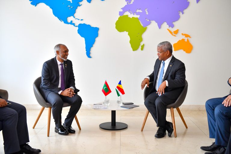 ރައީސް ސޭޝެލްސްގެ މިނިވަން ދުވަހުގެ ތަހުނިޔާ ފޮނުއްވައިފި