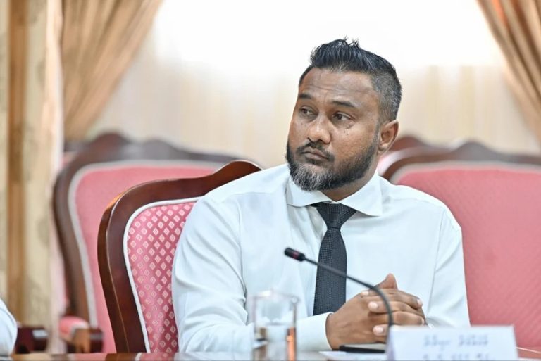 މެންބަރު ސިނާންގެ ގޮނޑީގެ މައްސަލައިގެ ޝަރީޢަތް މާދަމާ ފަށަނީ