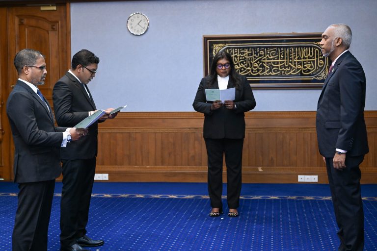 ސުޕްރީމް ކޯޓުގެ ފަނޑިޔާރުކަމަށް ޙަމީދާއި ސަލީމް ޢައްޔަންކުރައްވައިފި