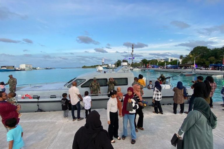މަރަދޫގައި ބޭއްވި ކުޑަކުދީންގެ ހަވީރުގައި ސިފައިން ބައިވެރިވެއްޖެ
