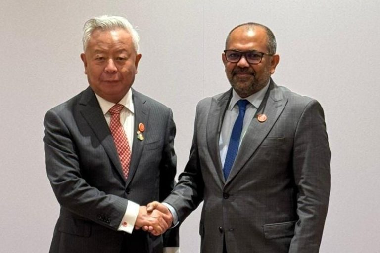 މާލީ ވަޒީރު އޭއައިއައިބީގެ ރައީސް އާ ބައްދަލުކުރައްވައިފި