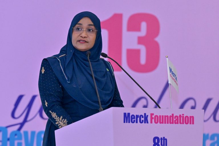 އެމްއެފްއެފްއެލްއައި ގެ 7 ވަނަ ސަމިޓުގެ އިފްތިތާޙީ ސެޝަންގައި މެޑަމް ސާޖިދާ ތަޤުރީރު ކުރައްވައިފި