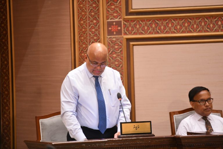 މިނިމަމް ވޭޖާ ގުޅޭ ދިރާސާ ޑިސެންބަރުގެ ނިޔަލަށް ނިމޭނެ: ވަޒީރު ޑރ. ހައިދަރު