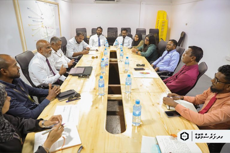 ފަރެސްމާތޮޑާގައި އާރުޑީސީން ކުރިއަށްގެންދިއުމަށް ނިންމާފައިވާ މަޝްރޫޢުތަކާ ބެހޭގޮތުން މަޝްވަރާކޮށްފި