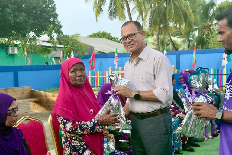 އިސްރަށްވެހިންނަކީ ޤައުމު ބިނާކުރުމުގައި ހަރުދަނާ މަސައްކަތްތަކެއް ކުރައްވާފައިވާ ޤައުމުގެ ރައުސުލްމާލެއް: އާދަމް ޝަރީފް