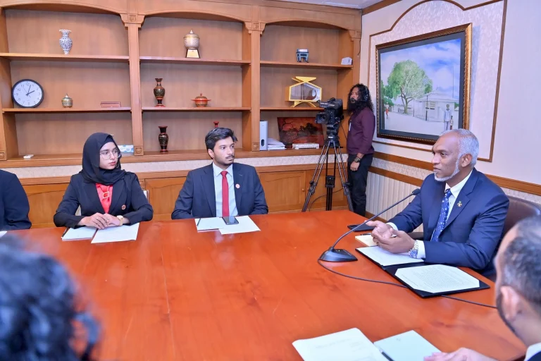 ތަހުގީގަށް ދޮގު ބަޔާން ދިނުމުން ދާއޫދު މަގާމުން ވަކިކޮށްފި
