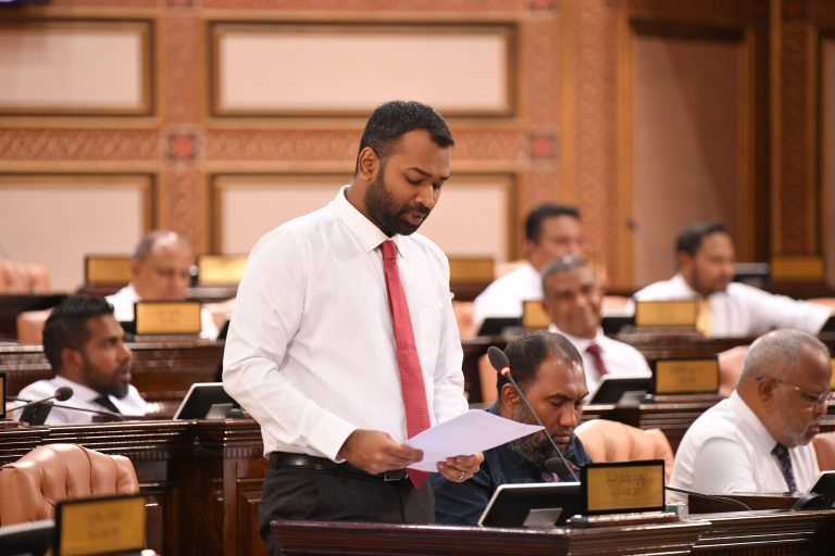 ހަނގުރާމައިގެ ސަބަބުން ދިމާވެދާނެ ދަތިތަކަށް ތައްޔާރުވުމަށް ސަރުކާރަށް ގޮވާލައި ކުއްލި މައްސަލައެއް ހުށަހަޅައިފި