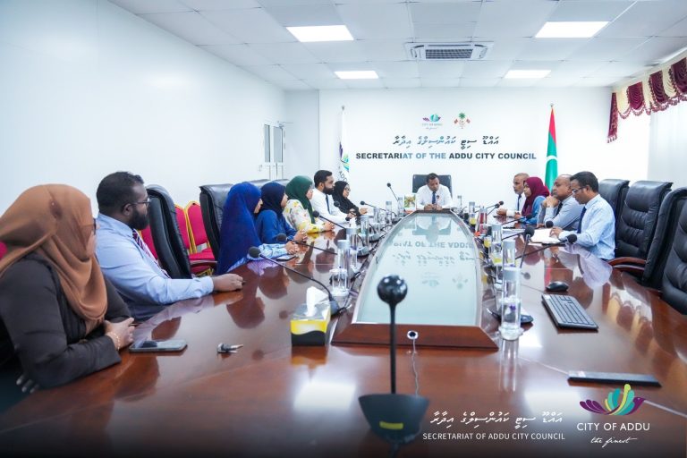 ކައުންސިލަރުން ކުރާނެ މަސައްކަތެއް ނެތޭ ދަނޑުވެރިންނޭ ބުނަނީ ކައުންސިލްތައް ނިކަމެތިކުރަން: އައްޑޫ ސިޓީ ކައުންސިލް