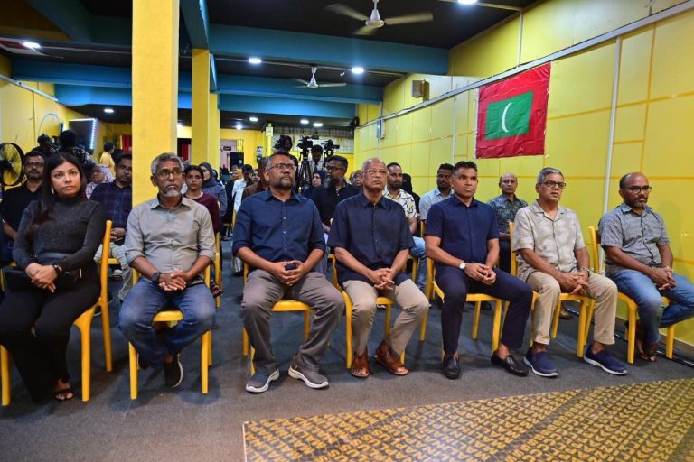 އެމްޑީޕީން ނިންމީ ނަޝީދާއި ޑިމޮކްރެޓްސްއަށް މަރުހަބާ ކިޔަން