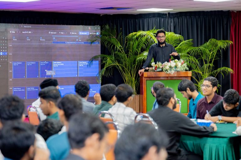 ޒުވާން ޚަޠީބުން ޕްރޮގުރާމުގެ 3 ވަނަ ބެޗުގެ ތަމްރީން ފަށައިފި
