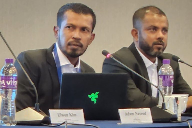 ސްކޭމްތަކާ ދެކޮޅަށް މަސައްކަތްކުރުމަށް ހިންގި އޮޕަރޭޝަނެއްގައި ފުލުހުން ބައިވެރިވެއްޖެ