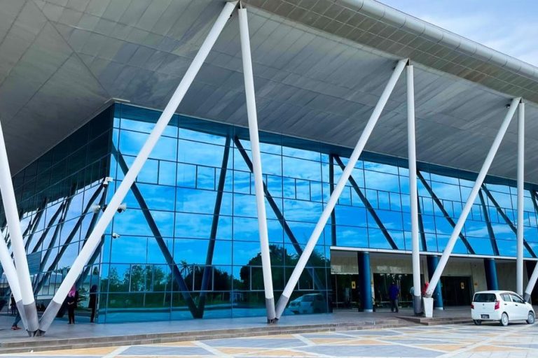 އައްޑޫ ގެއެއްގައި ހިންގި މާރާމާރީއެއްގައި އަނިޔާވި މީހަކަށް އޭއީއެޗްގައި ފަރުވާ ދެނީ