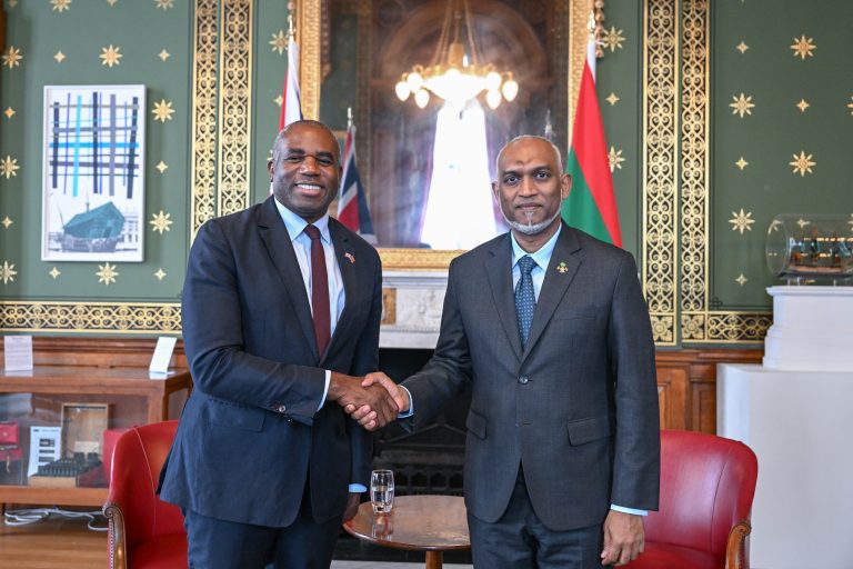 ތަޢުލީމާއި ސްކޮލަރޝިޕްގެ ފުރުޞަތުތައް އިތުރުކޮށްދިނުމާ ގުޅޭގޮތުން އިނގިރޭސިވިލާތާ މަޝްވަރާކުރައްވައިފި