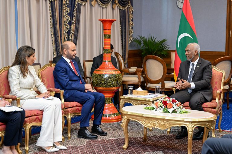 އެއާޕޯޓު ތަރައްޤީކުރުމުގެ މަޝްރޫޢަށް އޮފިޑް އިން ދެއްވި އެހީތެރިކަމަށް ރައީސްގެ ޝުކުރު
