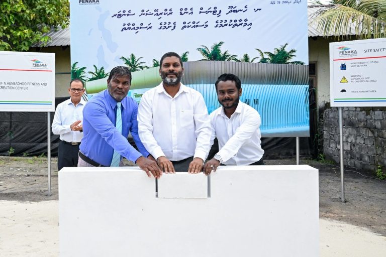 ހެނބަދޫ ފިޓްނަސް އެންޑް ރެކްރިއޭޝަން ސެންޓަރުގެ ބިންގާ އަޅައިފި