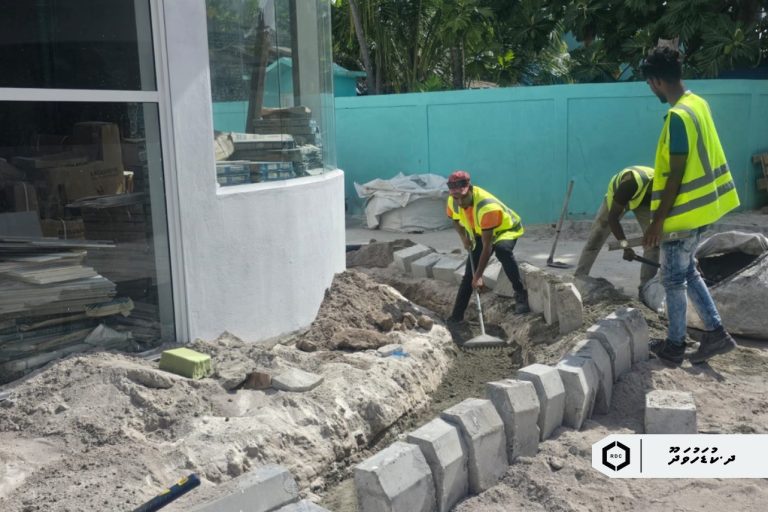 ކުޑަހުވަދޫ މަގުހެދުމުގެ މަސައްކަތް ބާރަށް ކުރިއަށް