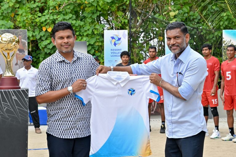 ނައިބު ރައީސް މޯލްޑިވްސް ރިޒޯޓު ވޮލީ ލީގް 2025 ގެ ނޯތު މާލެ ލީގް ޝަރަފުވެރިކޮށްދެއްވައިފި