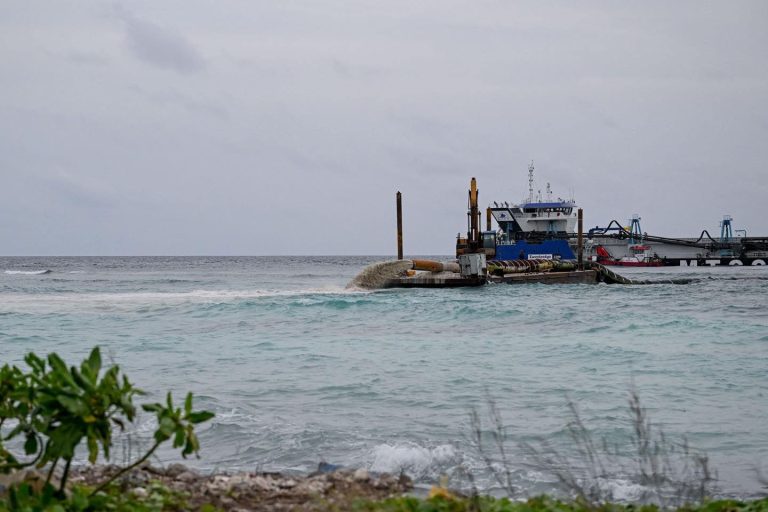 ވެލިދޫ ބިން ހިއްކުމާއި ހޮސްޕިޓަލް ތަރައްގީ ކުރުމުގެ މަސައްކަތް ފަށައިފި