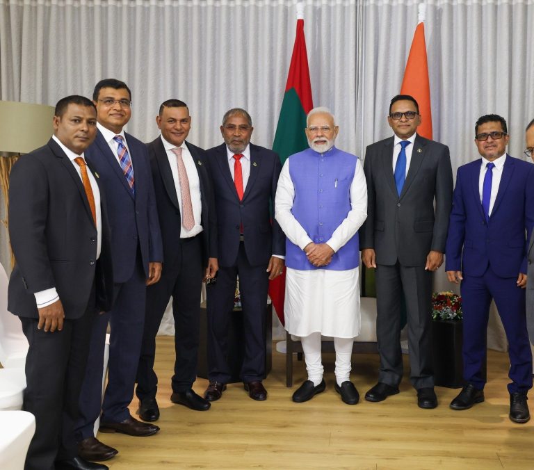 މޯދީ ރާއްޖޭގެ ސިޔާސީ ޕާޓީތަކުގެ ވެރިންނާ ބައްދަލުކުރައްވައިފި