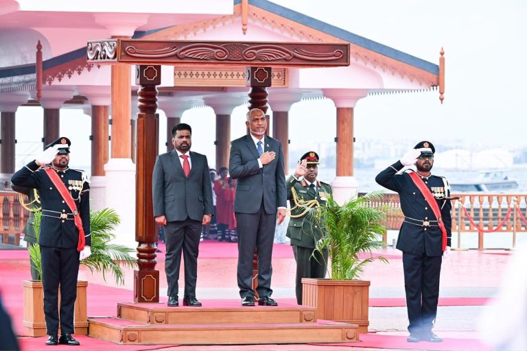 ސްރީލަންކާގެ ރައީސް އަށް ރަސްމީކޮށް މަރުހަބާ ދަންނަވައިފި
