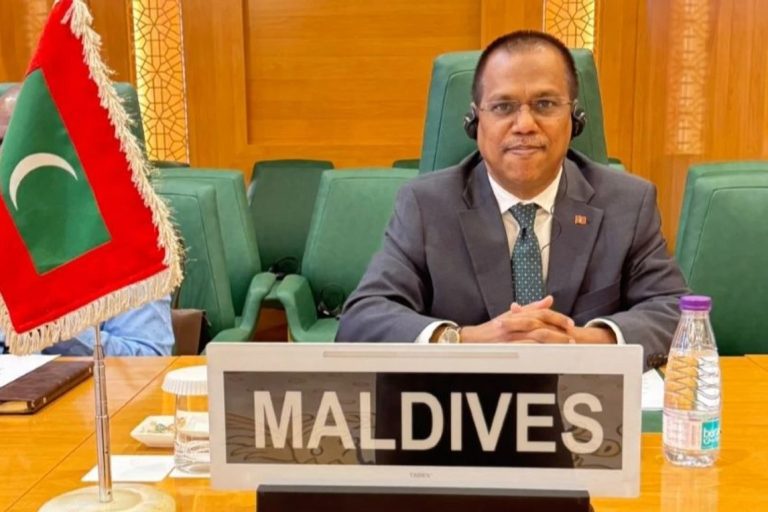 ފަލަސްޠީނުގެ މަސްޖިދުއް އިބްރާހީމީގެ ހިންގުން ބަދަލުކުރުމަށް ނިންމި ނިންމުން ރާއްޖެއިން ކުށްވެރިކޮށްފި