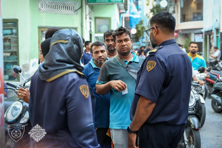41 ގަޑިއިރު ތެރޭ ބިދޭސީން ހިންގާ، 29 ވިޔަފާރިއެއްގެ ރިޕޯޓު ކޮށްފި: ސައީދު