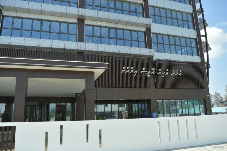 މައްސަލަ ހައްލުކޮށް ޓްރާންސްޕޯޓް މިނިސްޓްރީގެ ޚިދުމަތްތައް އަލުން ފަށައިފި