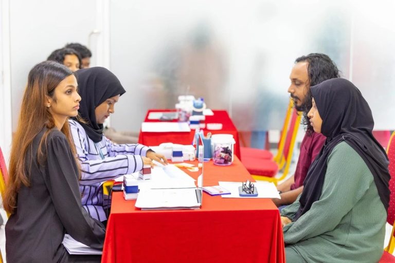 ގުޅީފަޅުން 2751 ގޯތީގެ ރެޖިސްޓްރީ ހަވާލުކޮށްފި