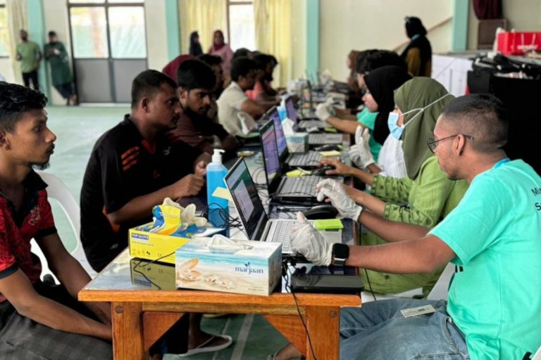 ބޭރު މަސައްކަތްތެރިންނާ ގުޅޭ ކަސްޓަމަރ ސަޕޯޓް ޚިދުމަތްތައް ހޯމް މިނިސްޓްރީ އަށް ބަދަލުކޮށްފި
