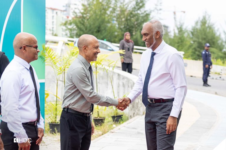 މައުރޫފު ރިޓަޔަރ ކުރެއްވިޔަސް އެޗްޑީސީއަށް ހިދުމަތް ކުރަން ބޭނުން