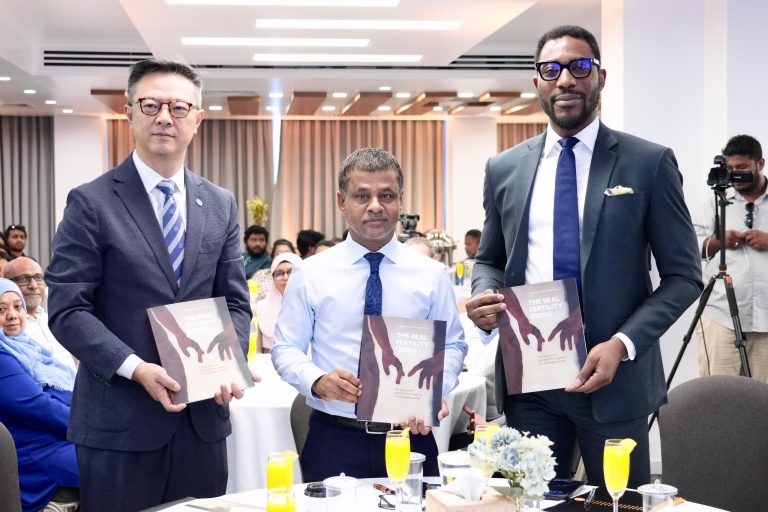 އުފަންވާ ކުދިންގެ އާބާދީ އިތުރު ކުރުމަށް ސަމާލުކަން ދޭންޖެހޭ: ހެލްތު މިނިސްޓަރ