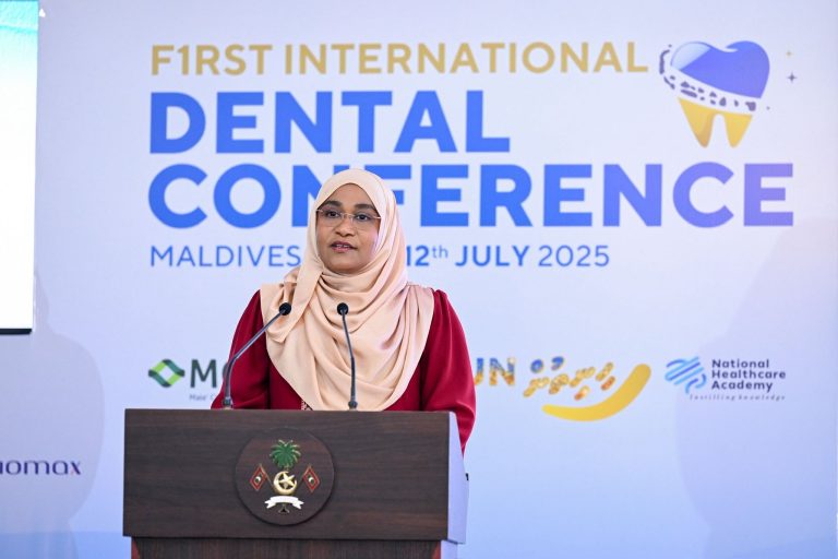 ދަތްފަނިކެއުމާއި ހިރުގަނޑުގެ ބަލިތަކަށް ފަރުވާނުކުރެވި، އަނގައިގެ ކެންސަރު އިތުރުވަމުންދޭ:މެޑަމް