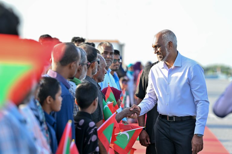 ރައީސް ހދ. އަތޮޅަށް ކުރެއްވި ދަތުރުފުޅު ނިންމަވާލައްވައިފި