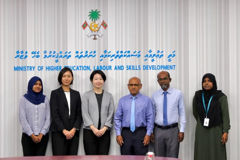 ޖޭ.ޑީ.އެސް ސްކޮލަރޝިޕާ ގުޅޭ މަޝްވަރާކޮށްފި